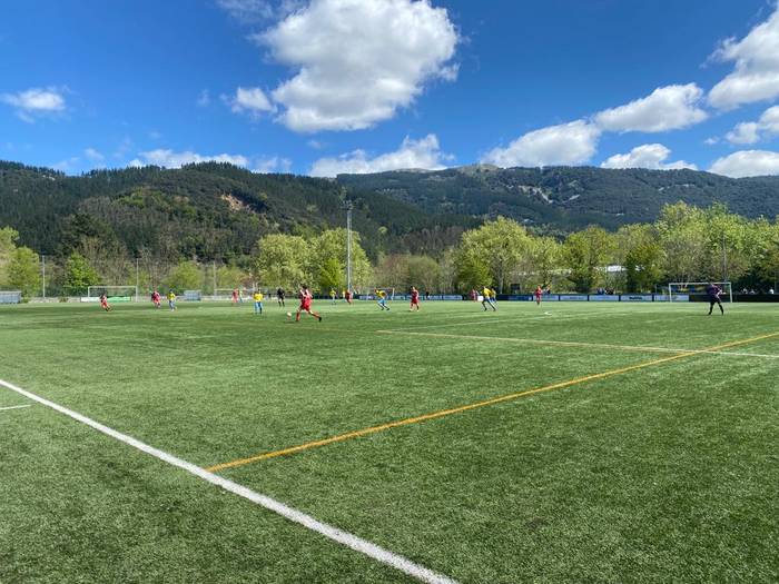 Gizonezkoen Arratia A taldea lider dago