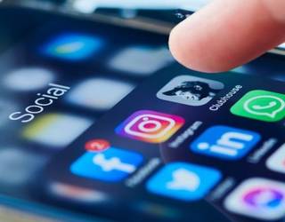Adinekoentzako mundu digitalaren gaineko berbaldia Areatzan