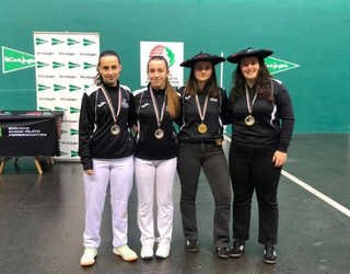 Txumuluxueta Pelota Klubak txapel bi etxera, Bizkaiko Binakako Txapelketan