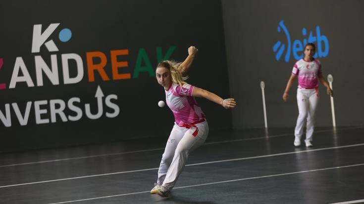 Amaia Aldaik Plazandreak torneoko txapela jantzi dau