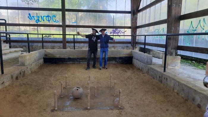 Izkander Barrenetxea eta Imanol Artabe txapeldun Arratiako Binakako Bola Txapelketan