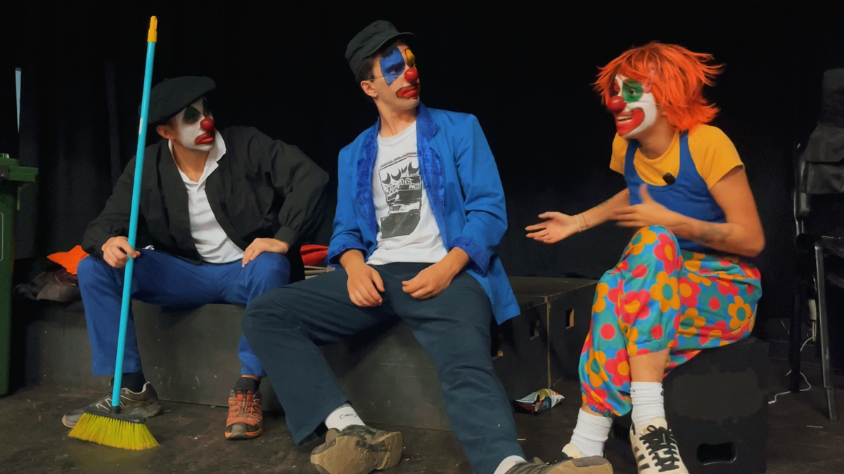 15 urteko siesta baten ostean, bueltan dira Upo, Topotin eta Bartolina