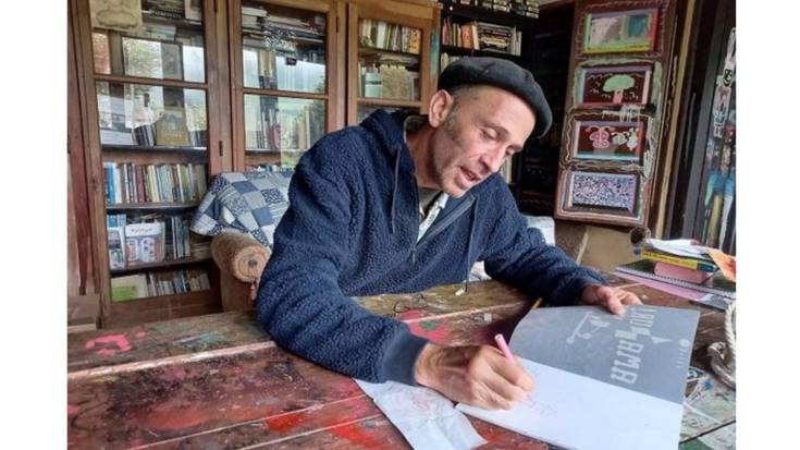 'Sorgina, banaiz' Asisko Urmenetaren dokumentala bihar Diman