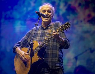 “Gaurko momentua ikusi eta atzera begiratzea izango da kontzertua, ez atzean geratzekoa”