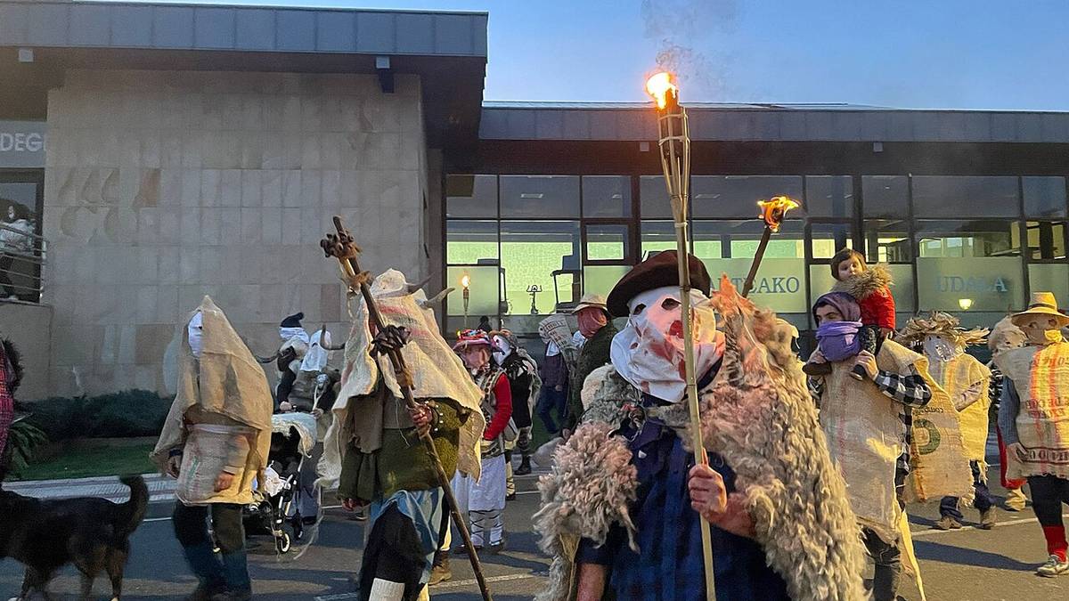 Arteako aratusteak sendotzen, personaia barriak gehituta