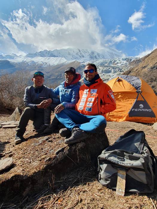 Alex Txikon Manasluko tontorra neguan egiten saiatuko da