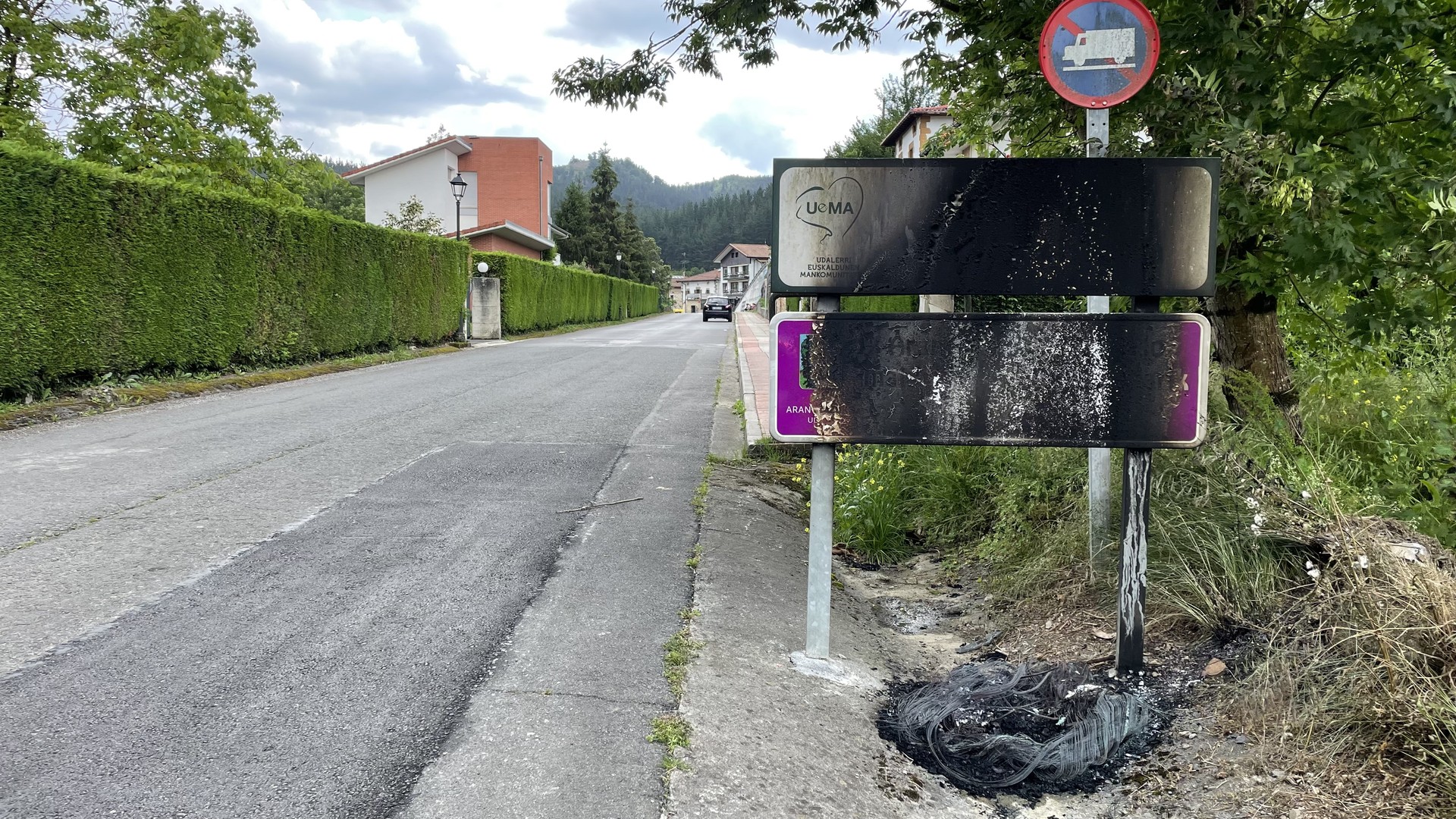 Barriro erre dabe erasoen kontrako karteletako bat