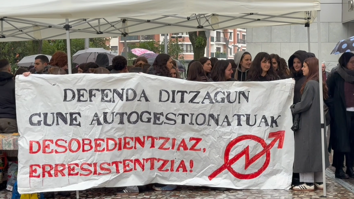 Barriro gelditu da bertan behera Kiñu Gaztetxearen epaiketea