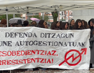 Barriro gelditu da bertan behera Kiñu Gaztetxearen epaiketea