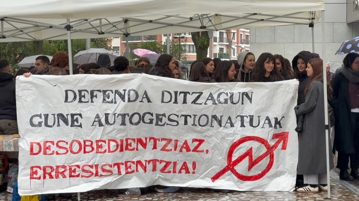 Barriro gelditu da bertan behera Kiñu Gaztetxearen epaiketea