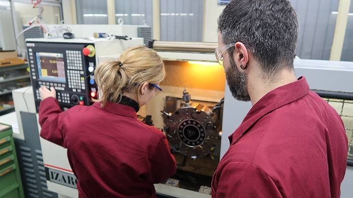Zulaibarrek industria aurreratuko espezializazino barria eskainiko dau