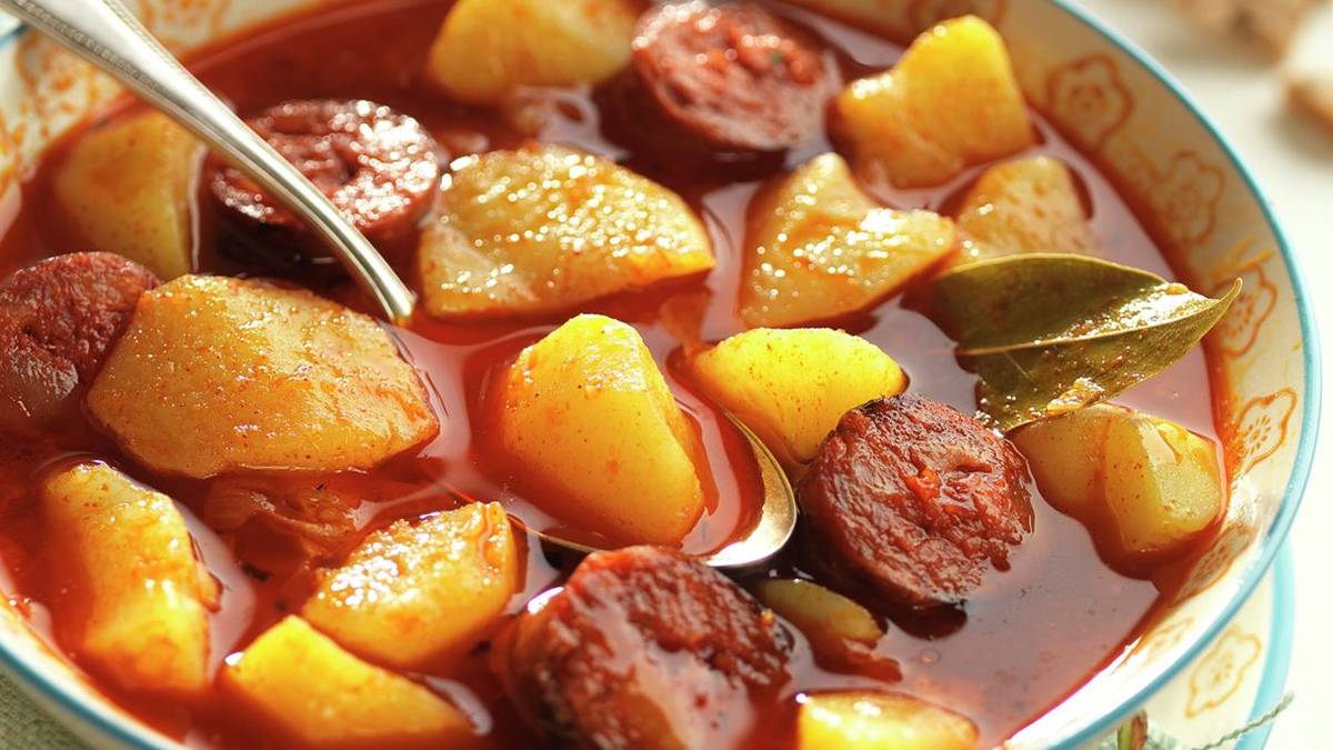 Zeanuriko jaietako herri bazkarirako txartelak salgai dagoz