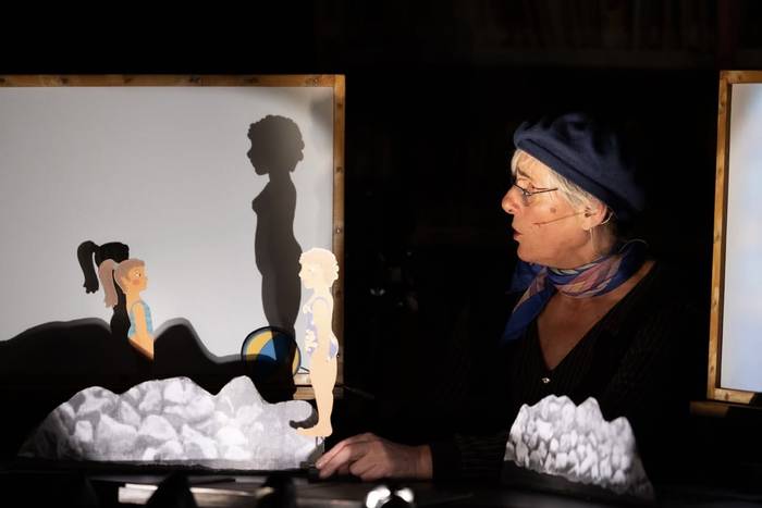 Itzalak eta txotxongiloak Artean Alabazan konpainiaren eskutik