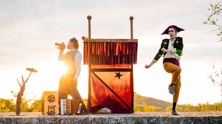 'Pulcinella Txio-Txinela' antzezlana taularatuko dau Zurrunka konpainiak