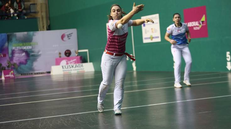 Amaia Aldaik ezin izan eban Lau T’erdiko txapela jantzi