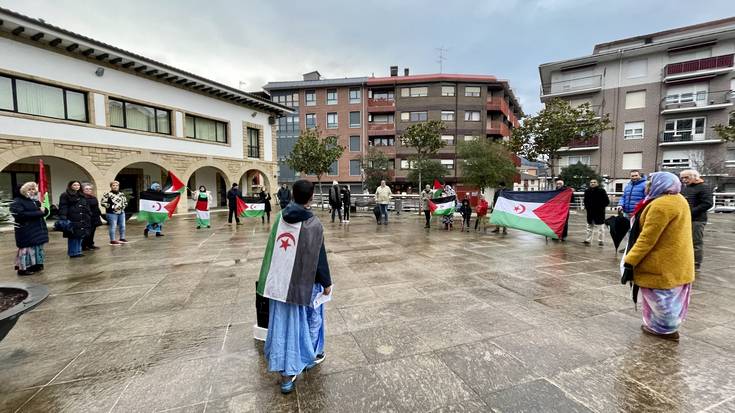 Saharako uholdeengaitik kaltetutakoei laguntzeko deia egin dau Arratiako saharar komunidadeak