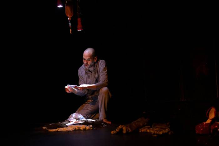 ‘Lohi gorria’ antzezlana taularatuko dau Ékoma Teatrok Lemoan