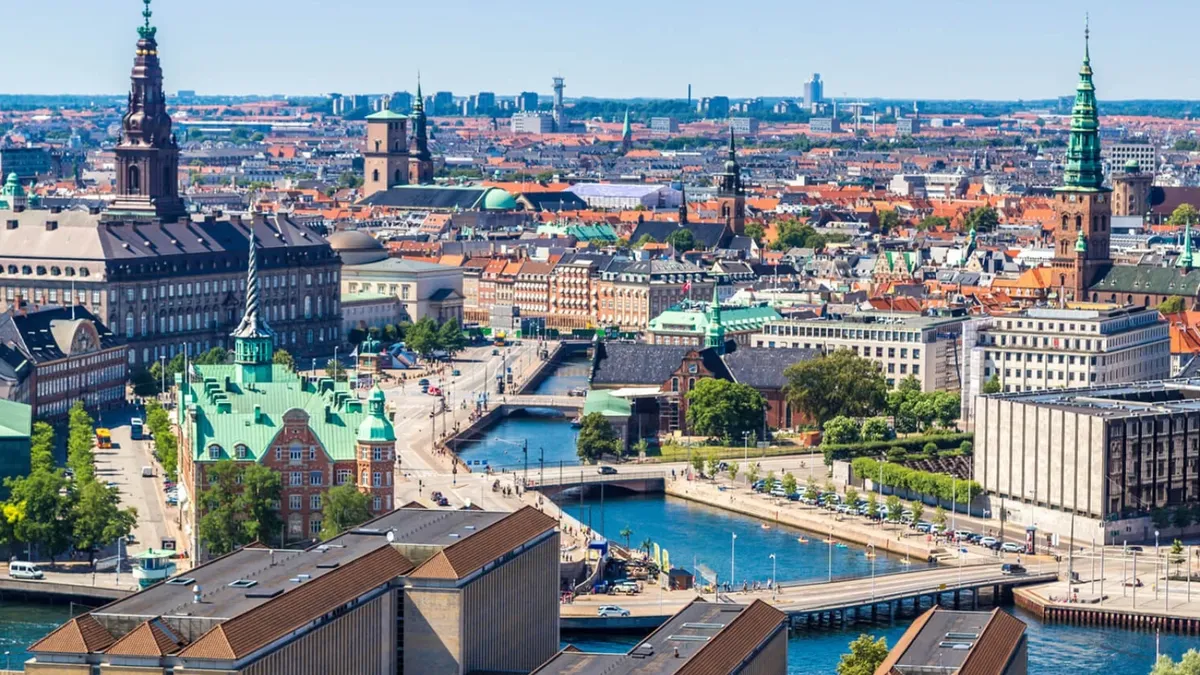 Lemoako Elkartrukean izen-emotea zabalik