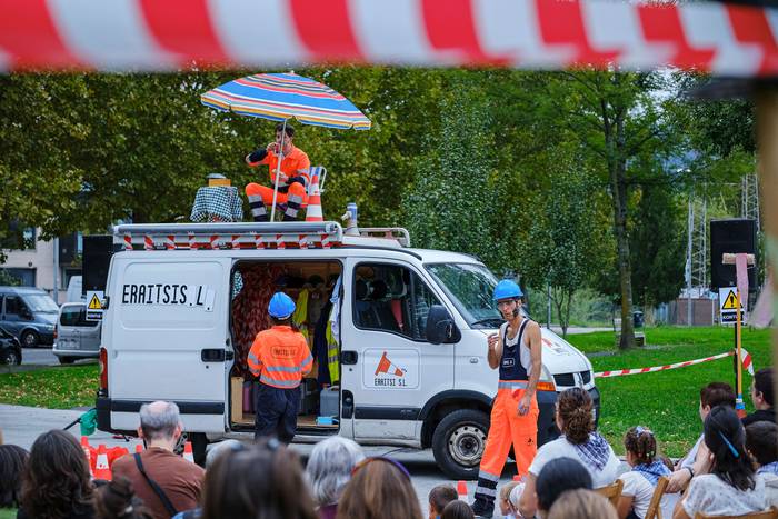 Goitibera konpainiak kale antzerkia eskainiko dau Lemoan