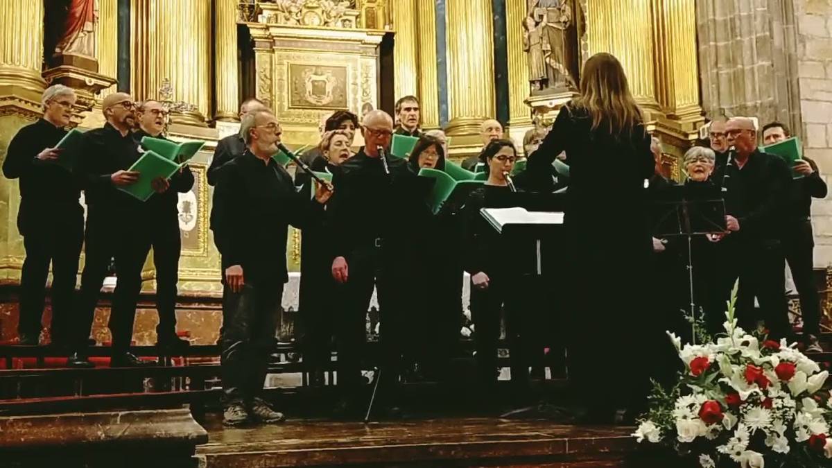 Zeanuri eta Usansoloko koruak batera Erregenetako bezperan