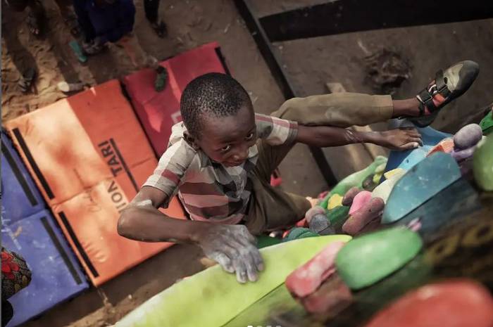 Umezurtzentzako eskalada materiala eroango dau Itziar Zabalak Tanzaniara