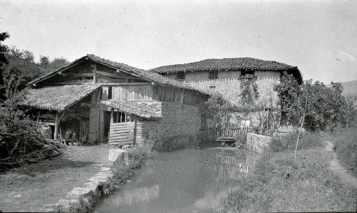 Zapatuan Arantzazun, eta domekan Areatzan, Diman eta Zeberion, bisita eta ibilbide gidatuak egongo dira