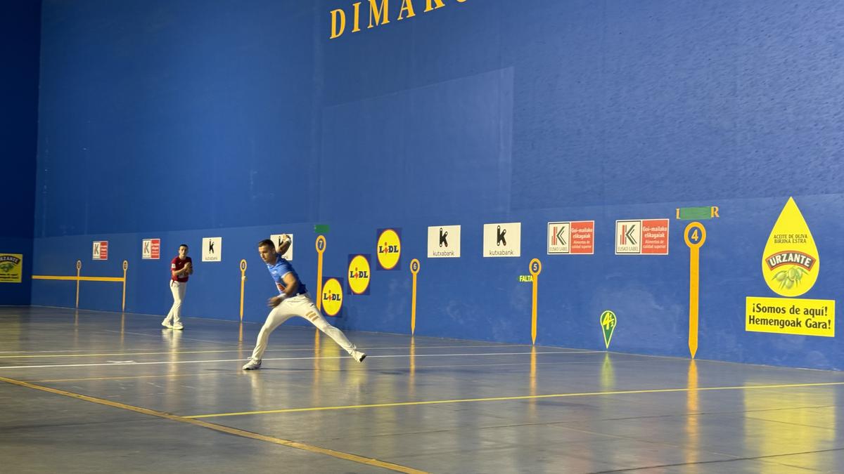 Amianok 22-18 irabazita, finaleko ateetan geratu da Rekalde