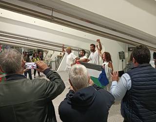 Global Sumud Flotillako lau euskal herritarrak Artean egongo dira domekan