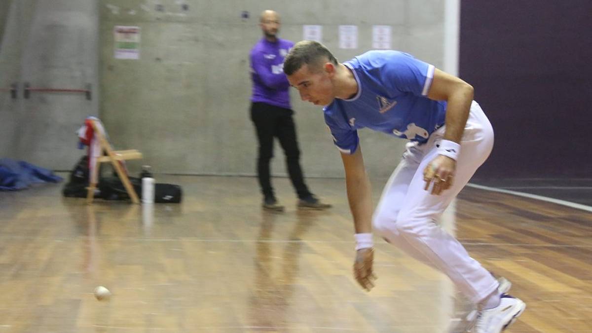 Rekalde eta Bikuñak galdu egin dabe Binakako Txapelketako lehen partidua