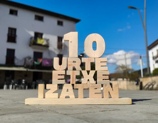 Bigarren eskuko eta truke azokea Artean