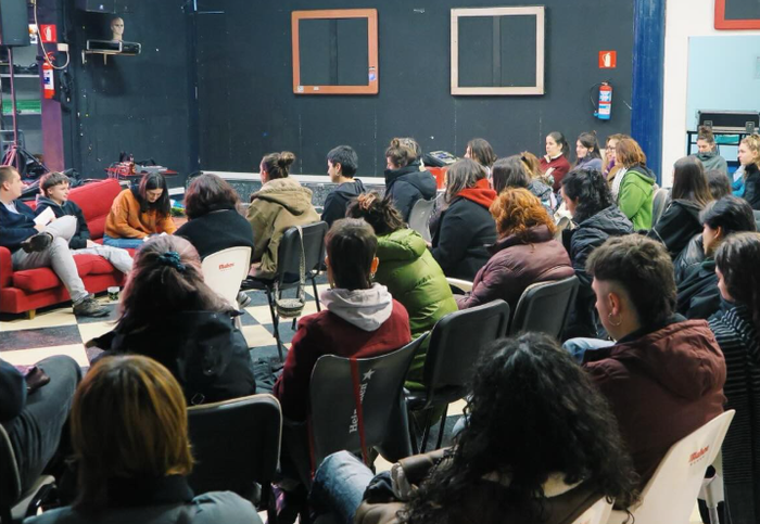 Tailerra eta pintxo-potea Orratzak taldearen eskutik