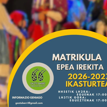 Gazte Barri jantza taldean izen-emotea