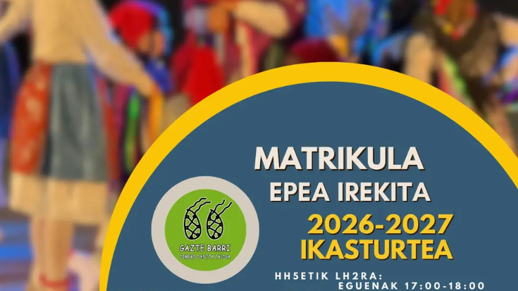 Gazte Barri jantza taldean izen-emotea