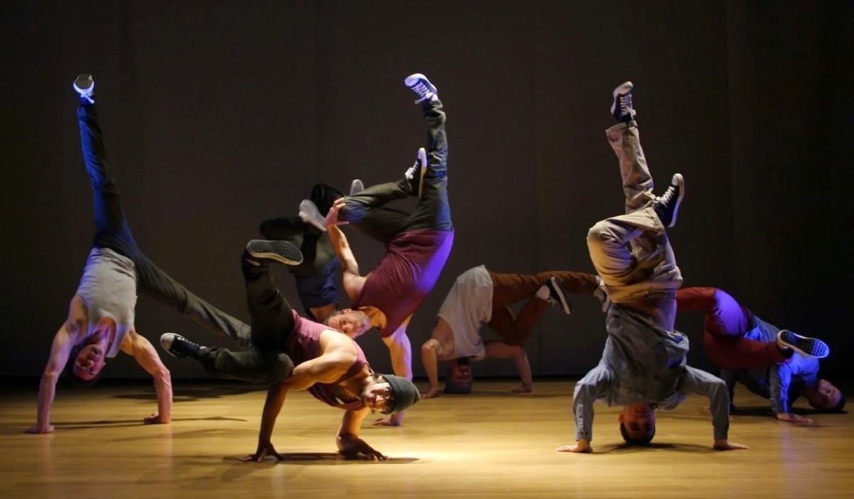 Break dance eta jantza garaikidea Igorren