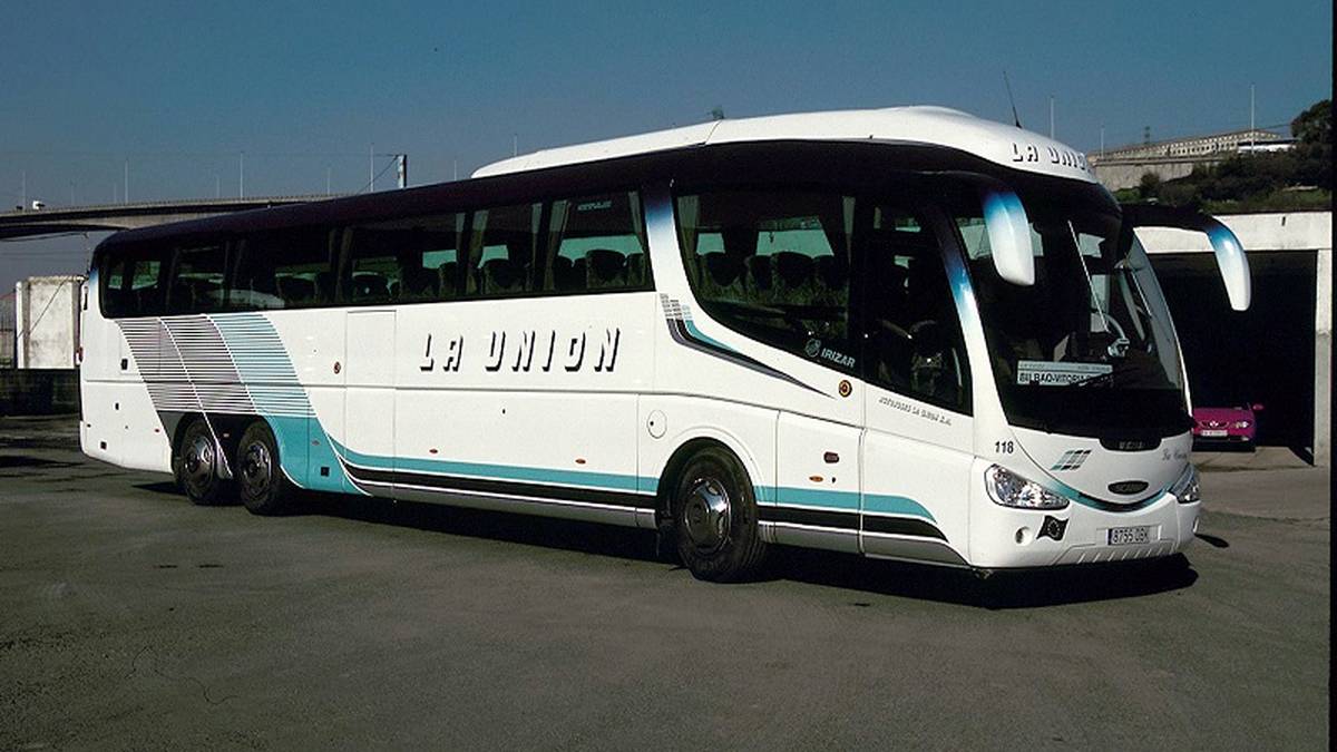 Ubiden geldialdia egiten dauan La Union autobusa kenduko dabe