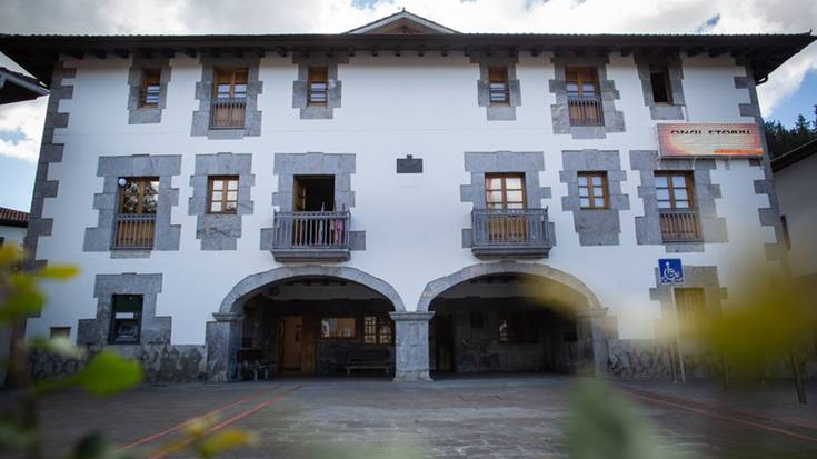 Liburutegi barria sortuteko bilera irekia Zeberion