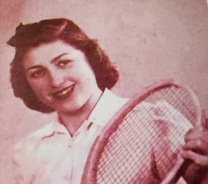 Arteako I. Andrazkoen Frontenis Txapelketako finalaurrekoak jokatuko dira gaur