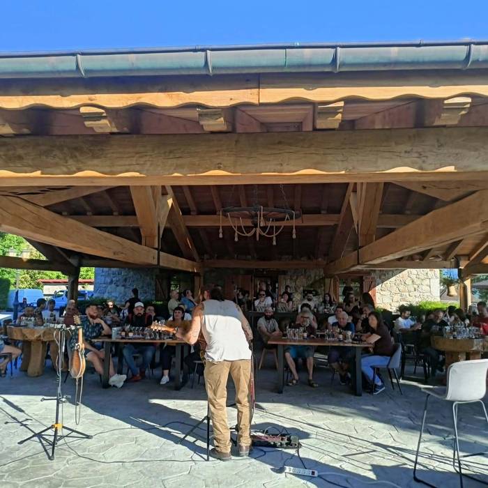 Areatzako Musik and Beer-ek maridajea antolatu dau Garenan