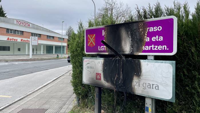 Bigarrenez erre dabe Igorren erasoen kontrako karteletako bat