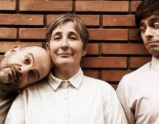 'Alperrak, tunanteak eta maleanteak' antzezlana Lemoan