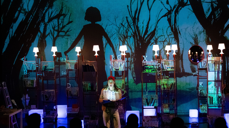 ‘Mundua pitzatuta dago, baina hantxe gabiltza oinez’ antzezlana Igorren