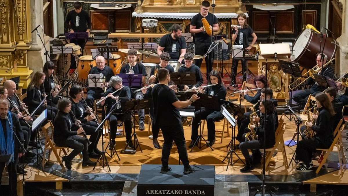 Areatzako Bandaren Gabonetako kontzertuak Areatza eta Igorren