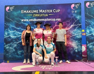 Aldaik Udako Torneoko txapela jantzi dau