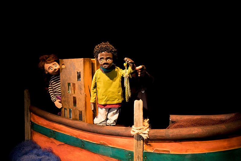'Gure kanoa' txotxongilo ikuskizuna dakar Zurrunka Teatrok Lemoara