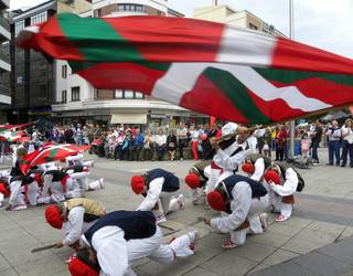 Gaur hasi eta domekara arte luzatuko da Areatzako Euskal Jaia