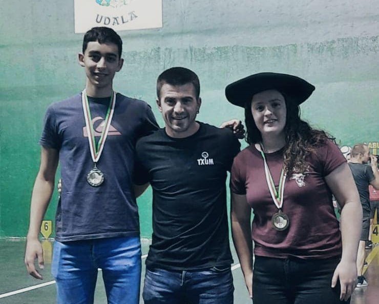 Joko Alai eta Txumuluxuetako pelotariak protagonista izan ziran Bizkaiko Lau Eta Erdiko Txapelketan