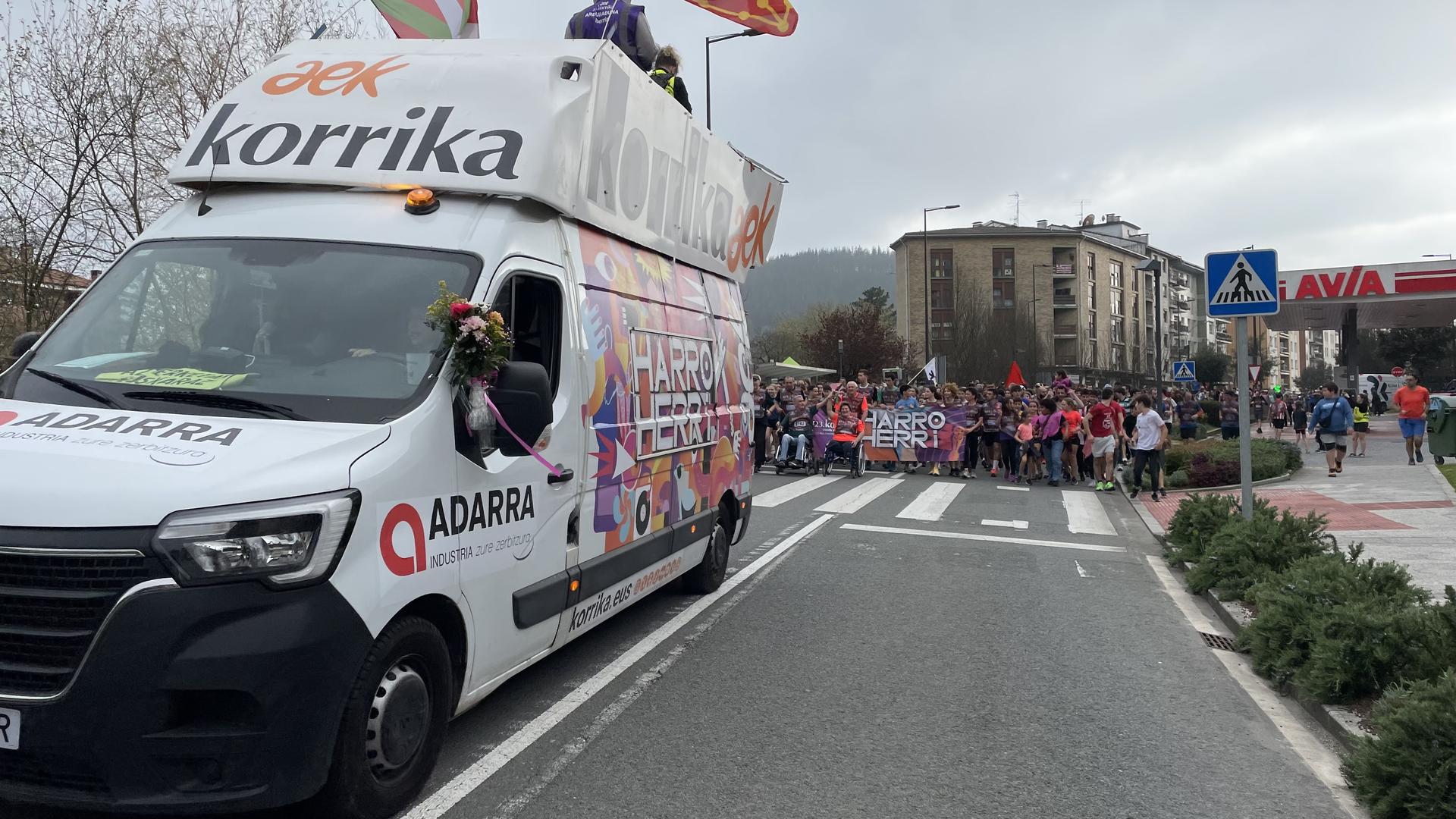 Bialdu Korrikako zure argazkiak BEGITUra!