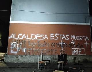 Mehatxu pintaketak Esther Iturrioz alkatearen kontra