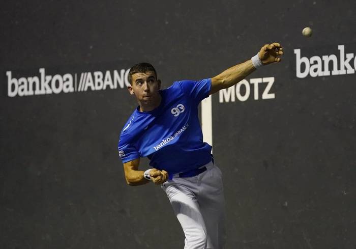 Rekaldek ezin izan eban Eibarko Astelena pelotalekuan garaipena lortu