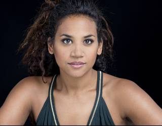 'Bellas' filmaren emonaldia eta solasaldia Artean